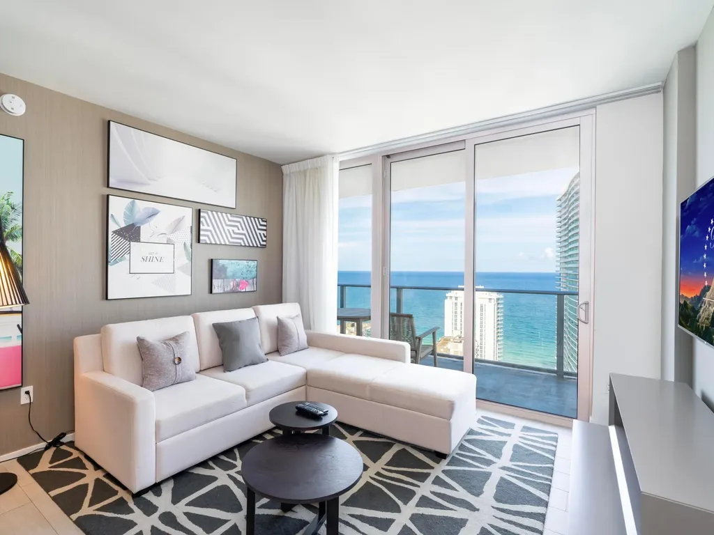 4010 S Ocean Drive Hollywood FL 33019