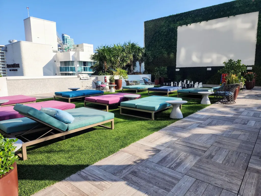 4010 S Ocean Drive Hollywood FL 33019