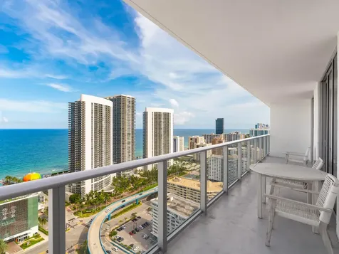 4010 S Ocean Drive Hollywood FL 33019