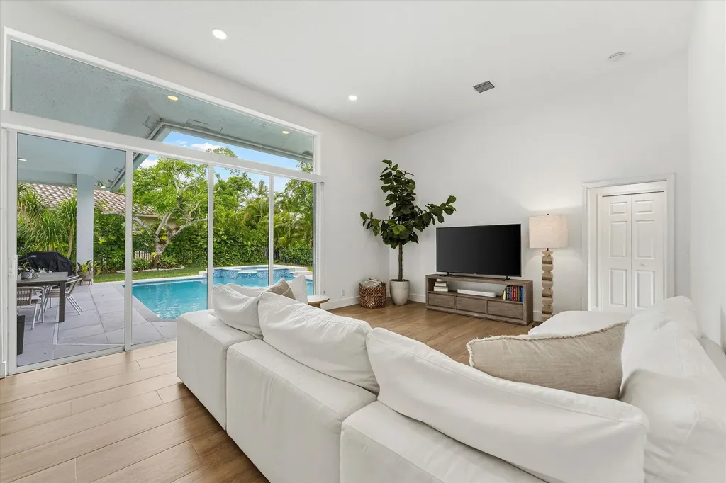 10291 NW 62nd Drive Parkland FL 33076