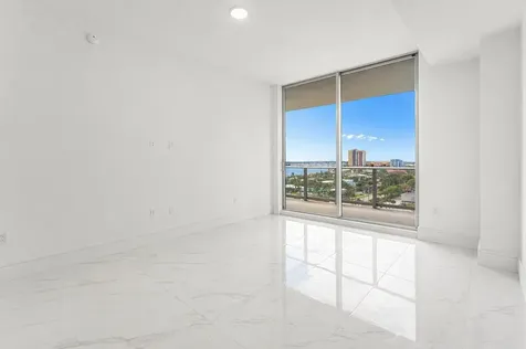 220 Lake Shore Drive Lake Park FL 33403