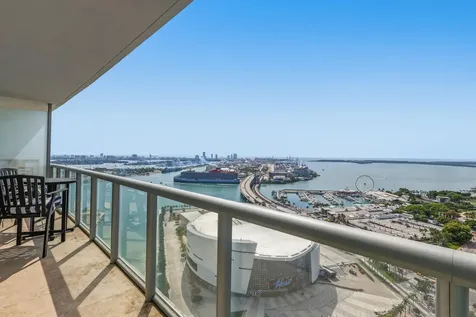 888 Biscayne Boulevard Miami FL 33132