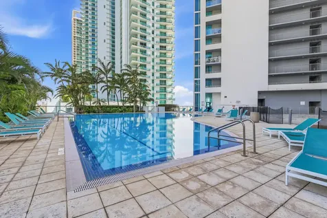 888 Biscayne Boulevard Miami FL 33132