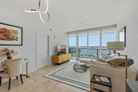 888 Biscayne Boulevard Miami FL 33132