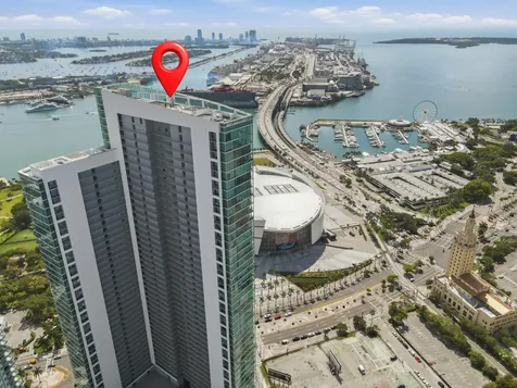 888 Biscayne Boulevard Miami FL 33132