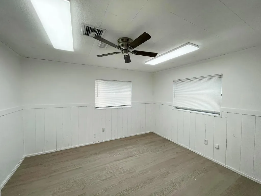 840 NW 33rd Street Oakland Park FL 33309