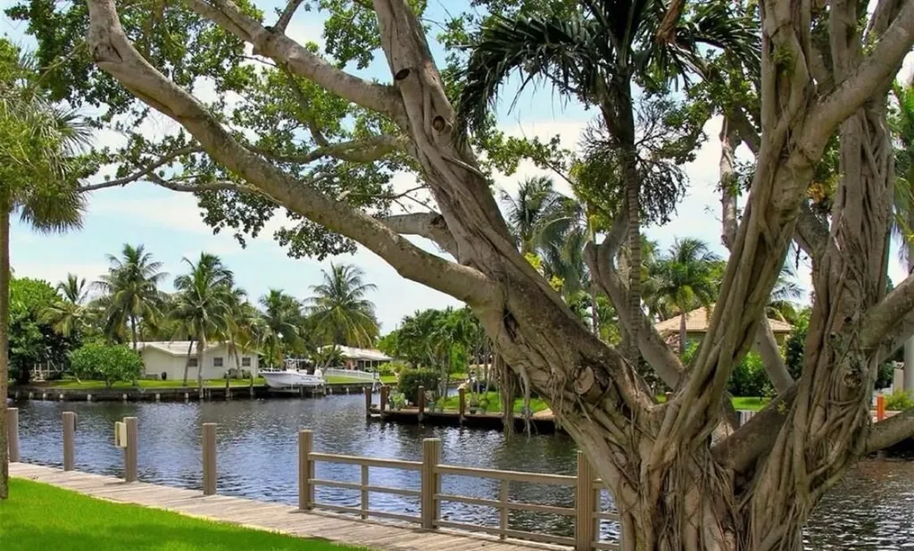 251 SE 6th Avenue Pompano Beach FL 33060
