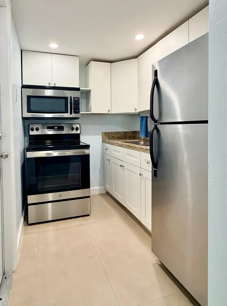 251 SE 6th Avenue Pompano Beach FL 33060