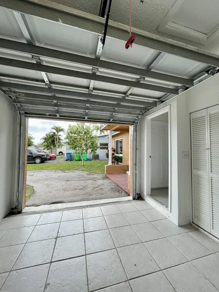 11420 NW 35th Street Sunrise FL 33323