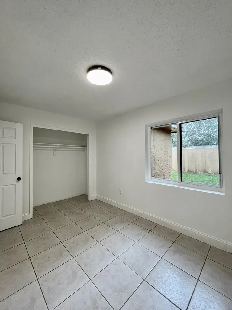 11420 NW 35th Street Sunrise FL 33323