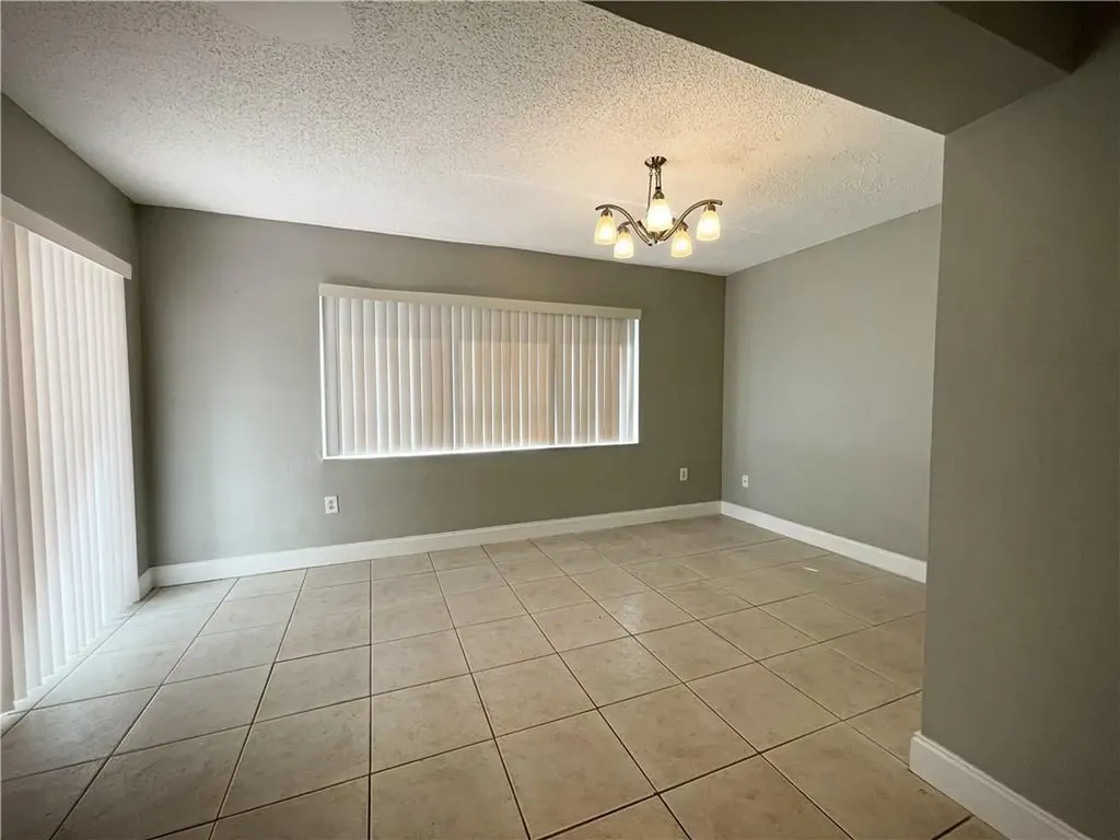 11420 NW 35th Street Sunrise FL 33323