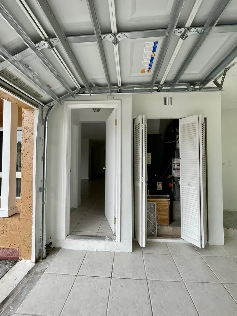 11420 NW 35th Street Sunrise FL 33323