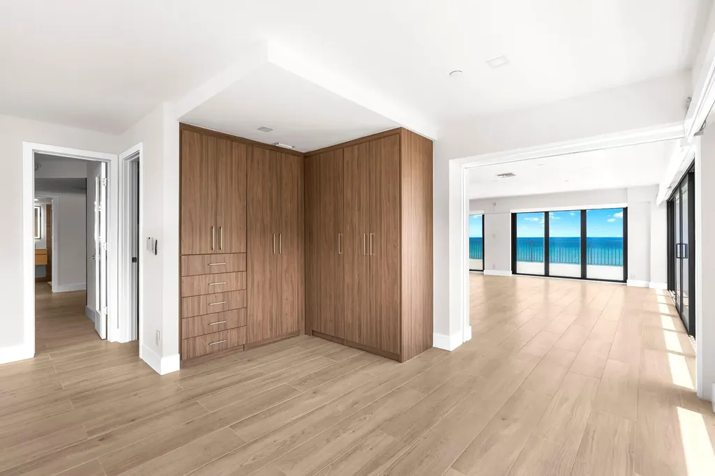 665 SE 21st Avenue Deerfield Beach FL 33441