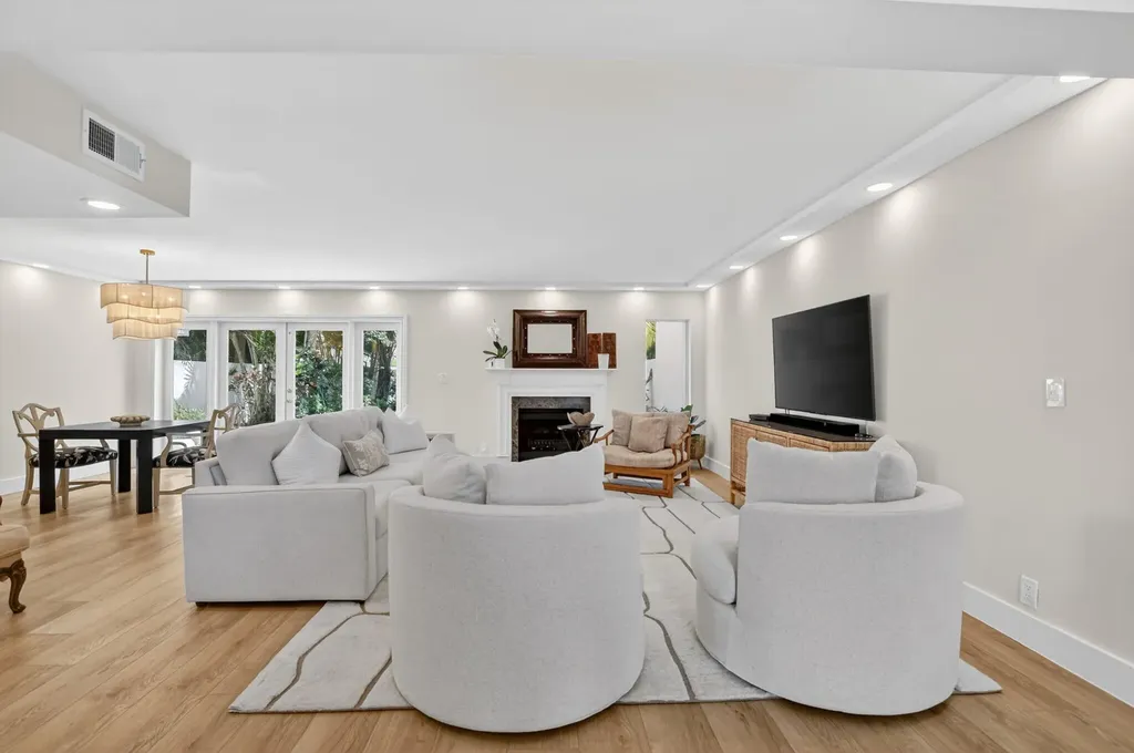7409 Bondsberry Court Boca Raton FL 33434