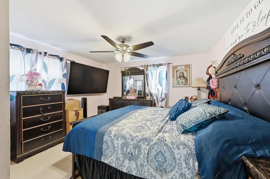 2350 NW 60th Avenue Sunrise FL 33313