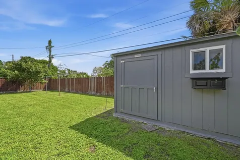 2350 NW 60th Avenue Sunrise FL 33313