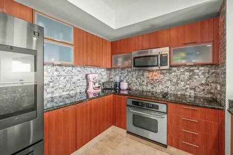 2640 Lake Shore Drive Riviera Beach FL 33404