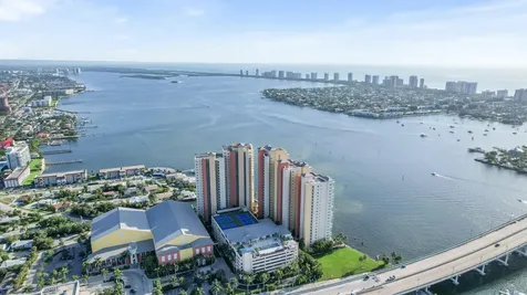 2640 Lake Shore Drive Riviera Beach FL 33404