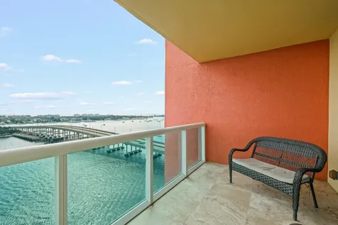 2640 Lake Shore Drive Riviera Beach FL 33404