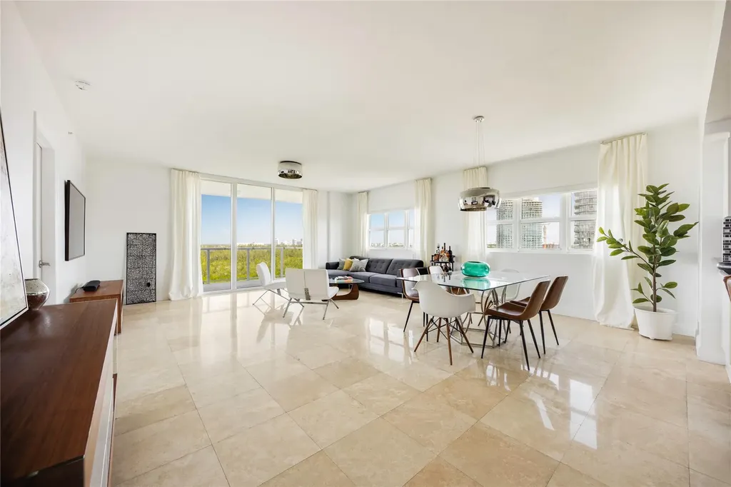 14951 Royal Oaks Lane North Miami FL 33181