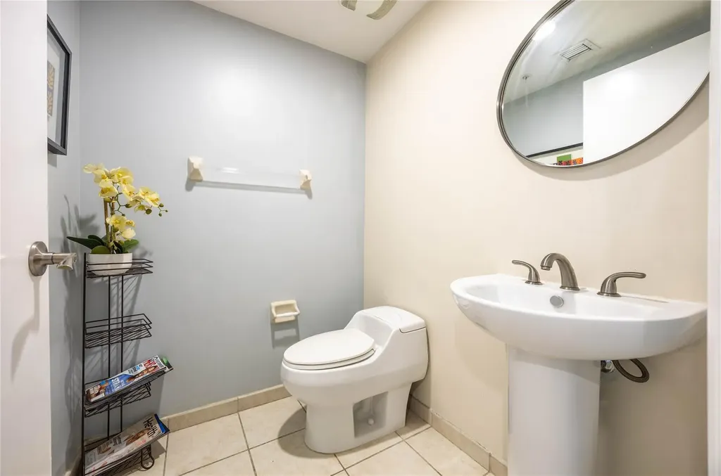 14951 Royal Oaks Lane North Miami FL 33181
