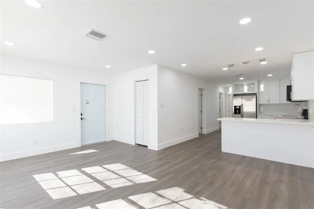2921 NW 25th Street Fort Lauderdale FL 33311