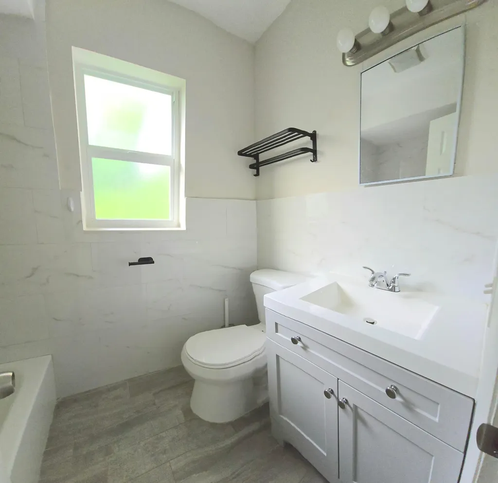 115 SW 1st Avenue Boynton Beach FL 33435