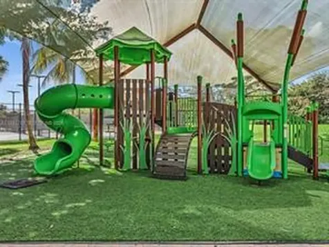 5736 NW 127th Terrace Coral Springs FL 33076