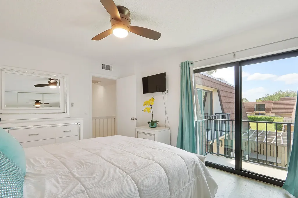 1614 16th Lane Palm Beach Gardens FL 33418