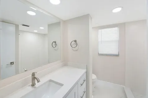 3590 Via Poinciana Lake Worth FL 33467
