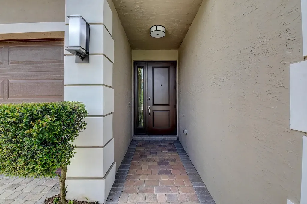 9748 Celtic Sea Lane Delray Beach FL 33446