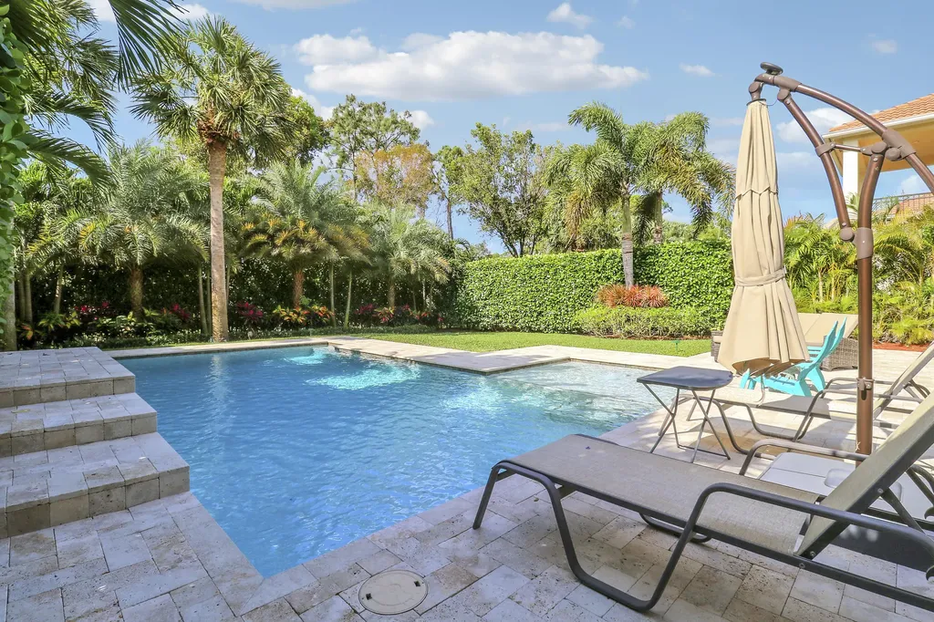 8088 Bautista Way Palm Beach Gardens FL 33418
