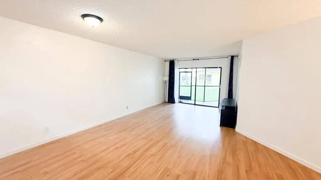 6475 W Oakland Park Boulevard Lauderhill FL 33313