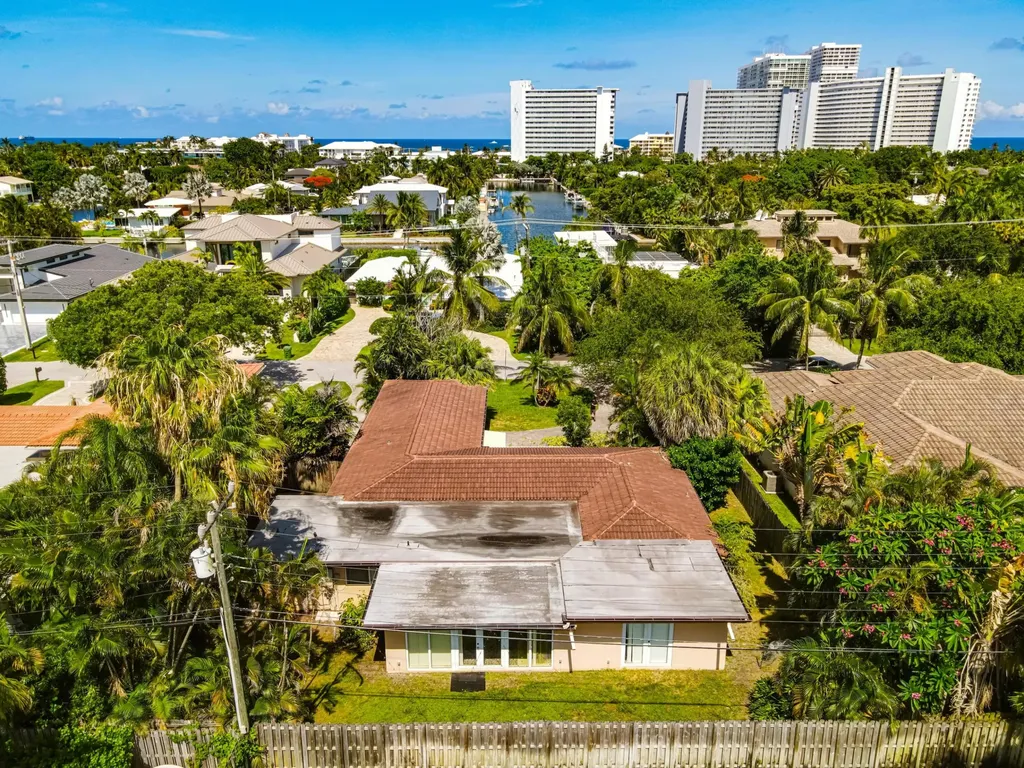 1817 SE 25 Avenue Fort Lauderdale FL 33316