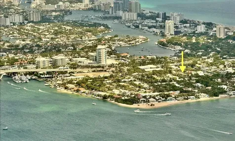 1817 SE 25 Avenue Fort Lauderdale FL 33316