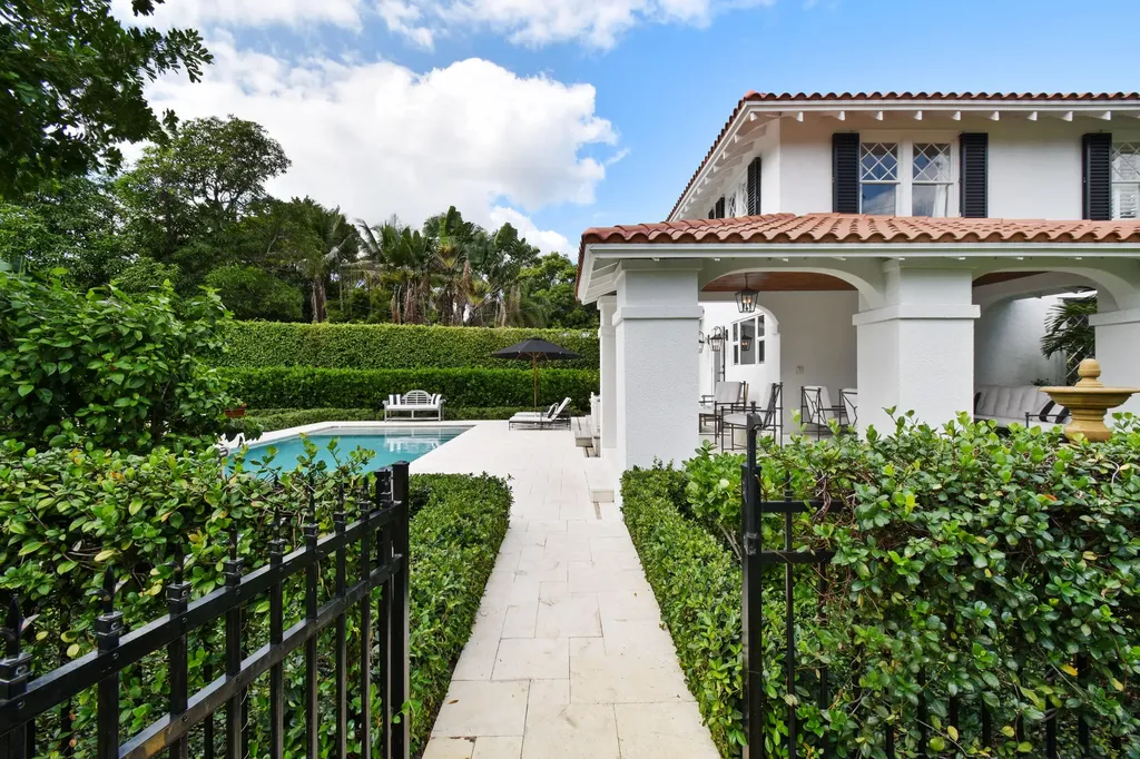 300 Buckingham Road West Palm Beach FL 33405