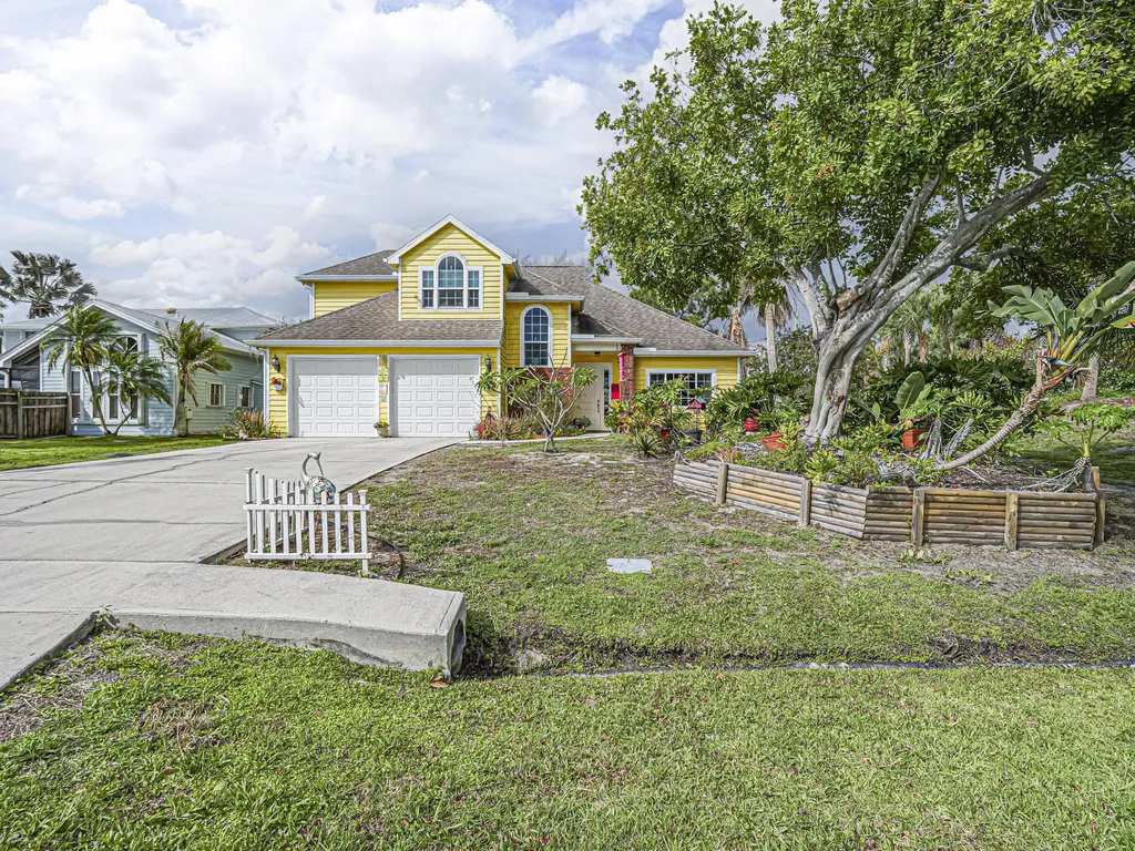 1226 SE Coral Reef Street Port St Lucie FL 34983