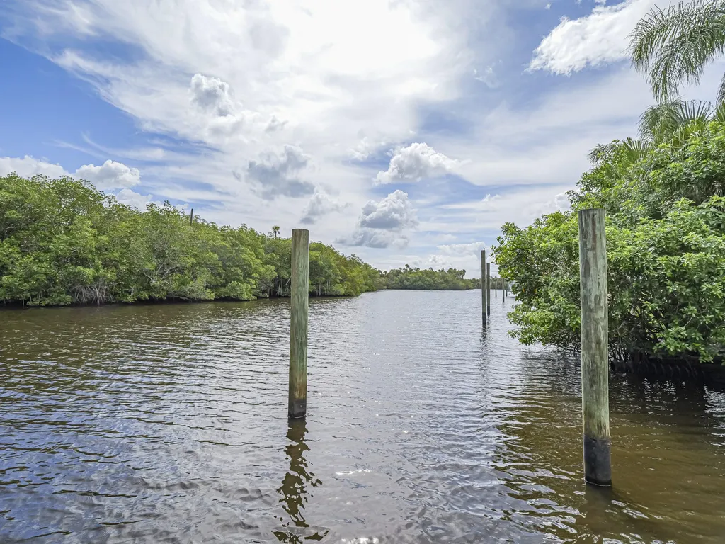 1226 SE Coral Reef Street Port St Lucie FL 34983