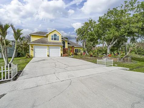 1226 SE Coral Reef Street Port St Lucie FL 34983