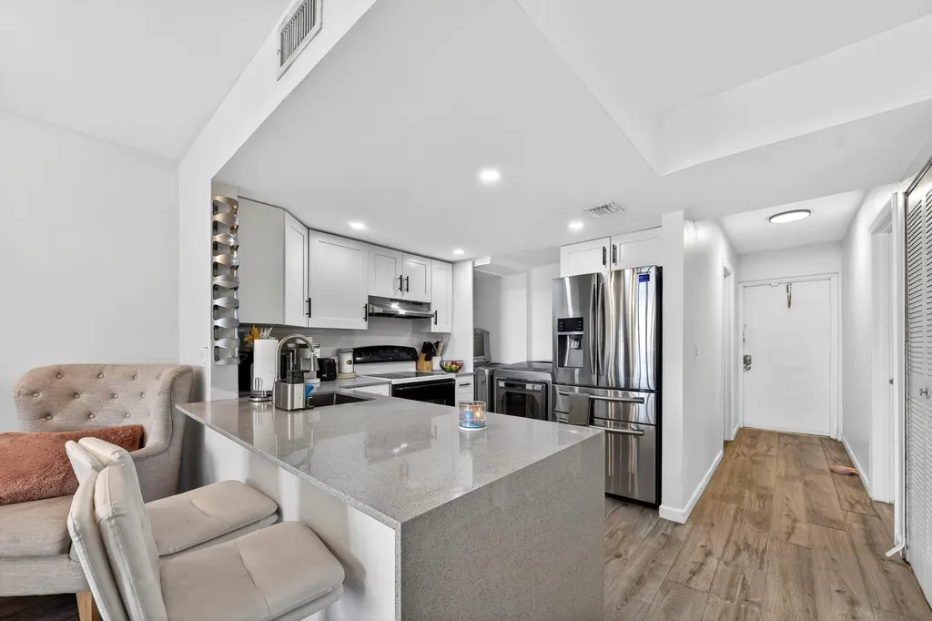 3223 Riverside Drive Coral Springs FL 33065