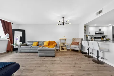3223 Riverside Drive Coral Springs FL 33065