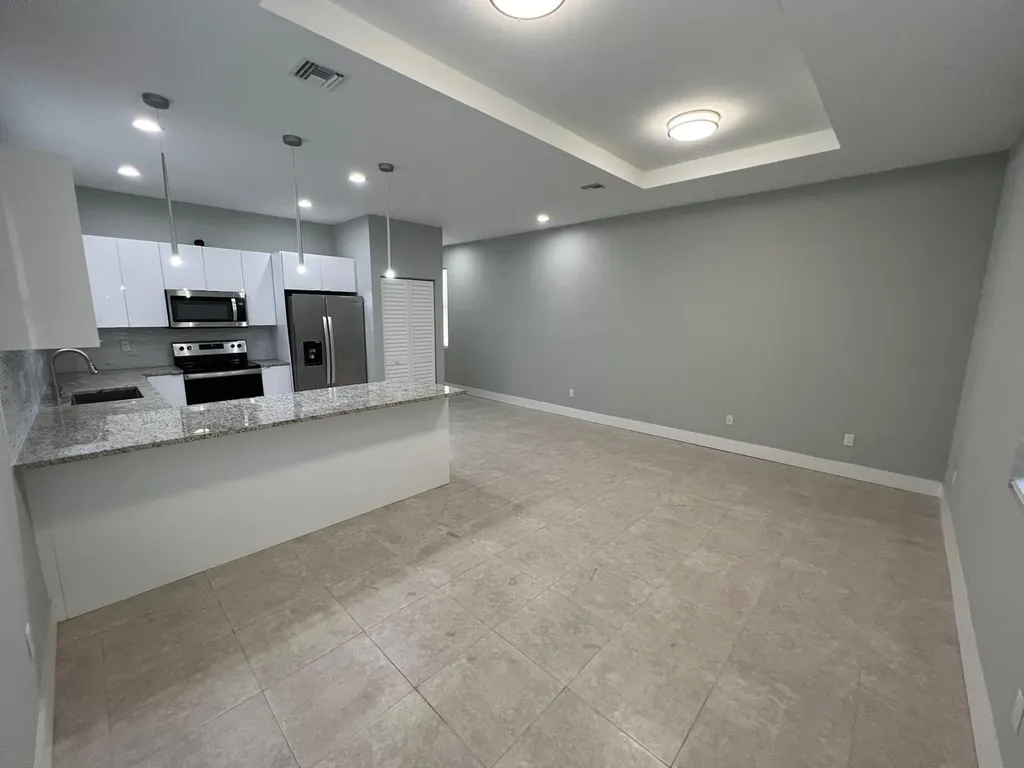 227 N E Street Lake Worth Beach FL 33460