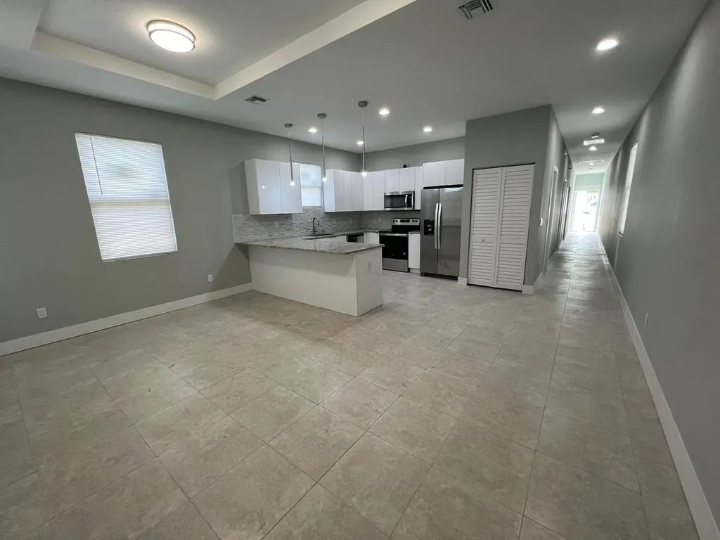 227 N E Street Lake Worth Beach FL 33460