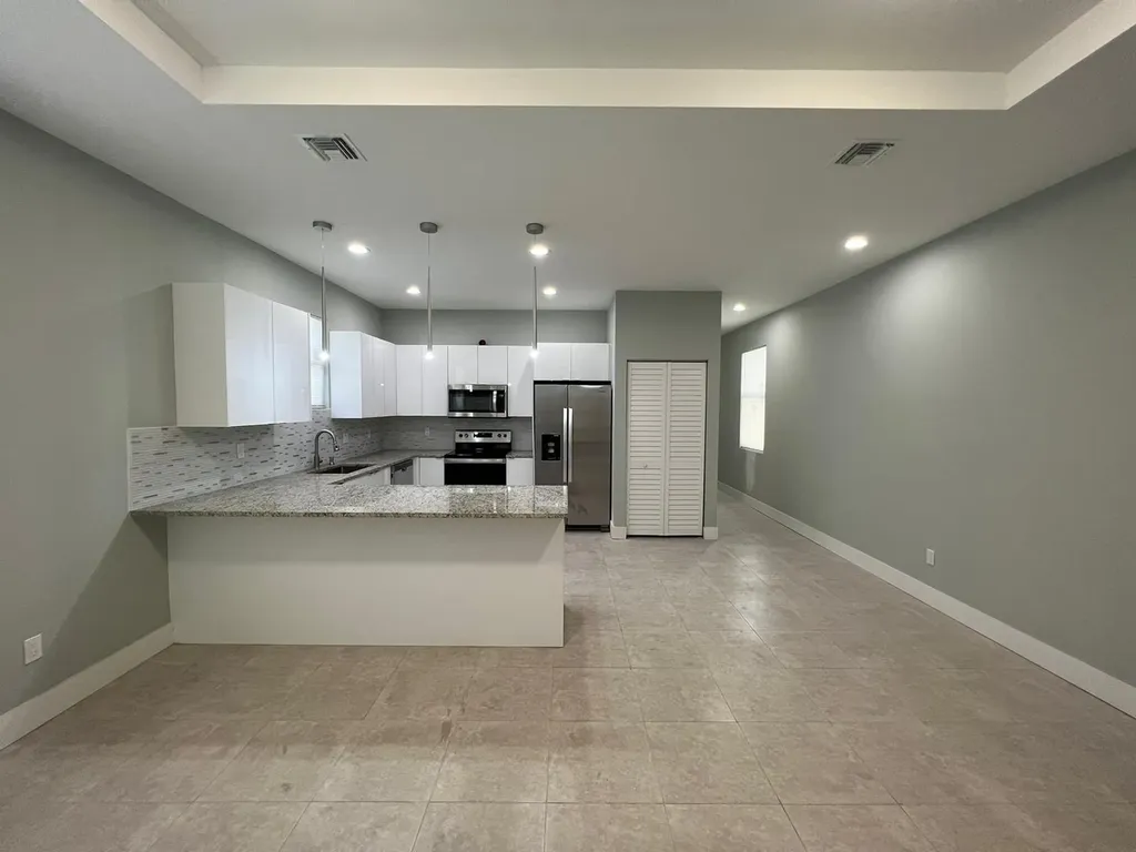 227 N E Street Lake Worth Beach FL 33460