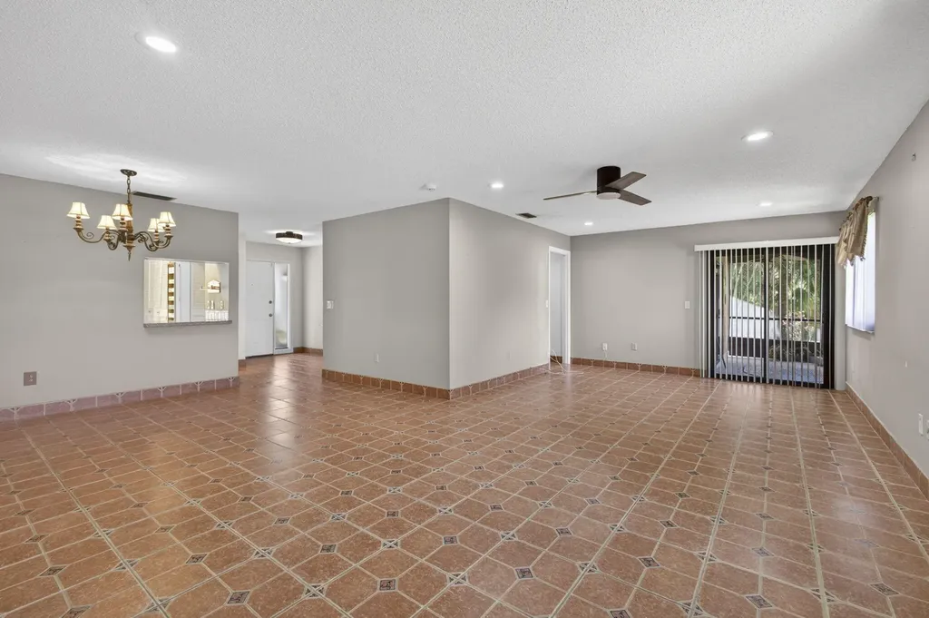 67 Macadamia Court Royal Palm Beach FL 33411