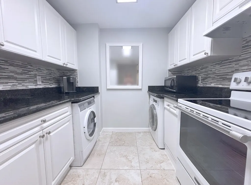 2080 Greenview Shores Boulevard Wellington FL 33414