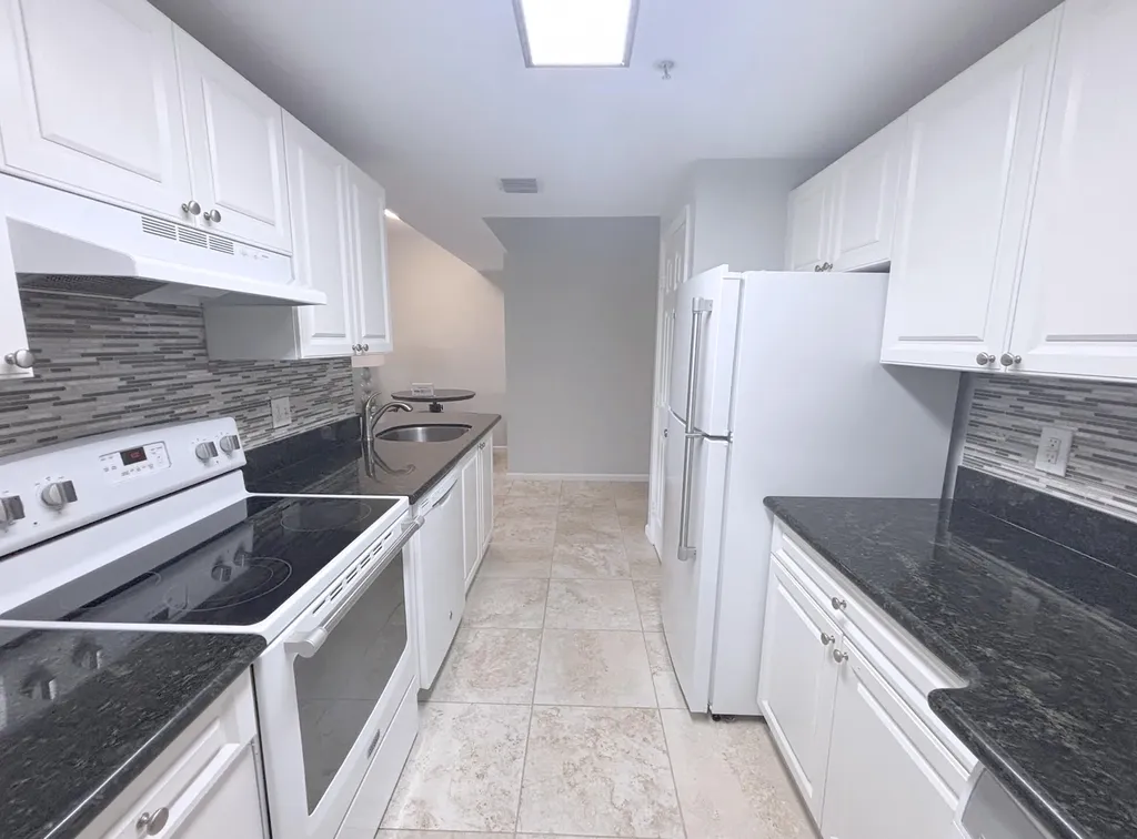 2080 Greenview Shores Boulevard Wellington FL 33414