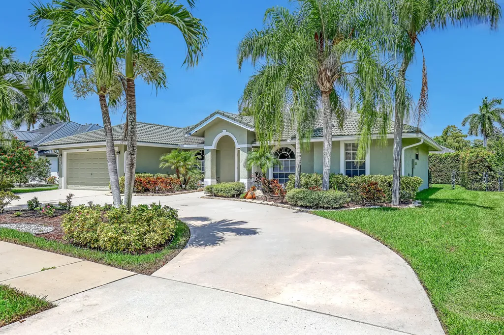 133 Black Olive Crescent Royal Palm Beach FL 33411