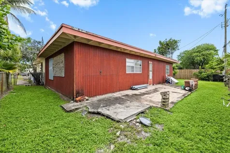 1329 SW 1st Terrace Pompano Beach FL 33060