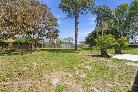 1343 SE Vestridge Lane Port St Lucie FL 34952